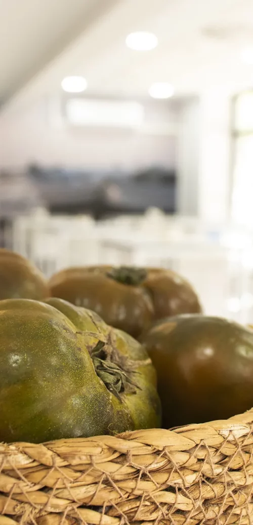 Tomates de la huerta en El Flor